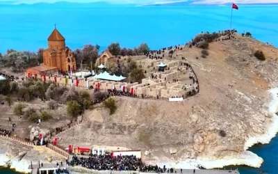 Akdamar Adası 2 günde 30 bin ziyaretçi çekti