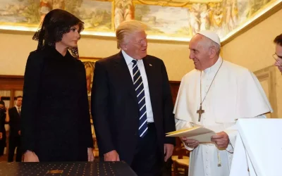 Trump, Papa Francis’in yerine geçmek istiyor: Papa olmak istiyor