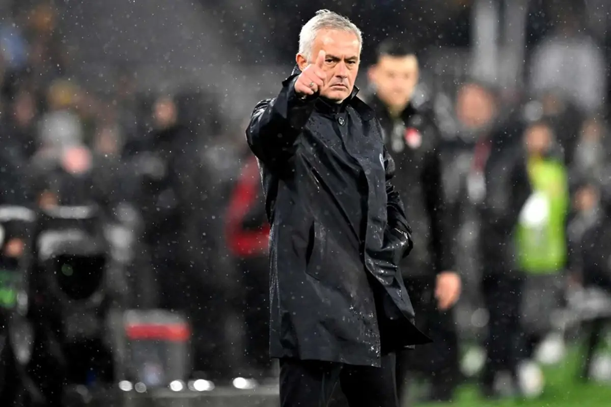 eski-ogrencisi-yuzde-yuz-diyerek-mourinho-nun-18569444_2047_amp.jpg