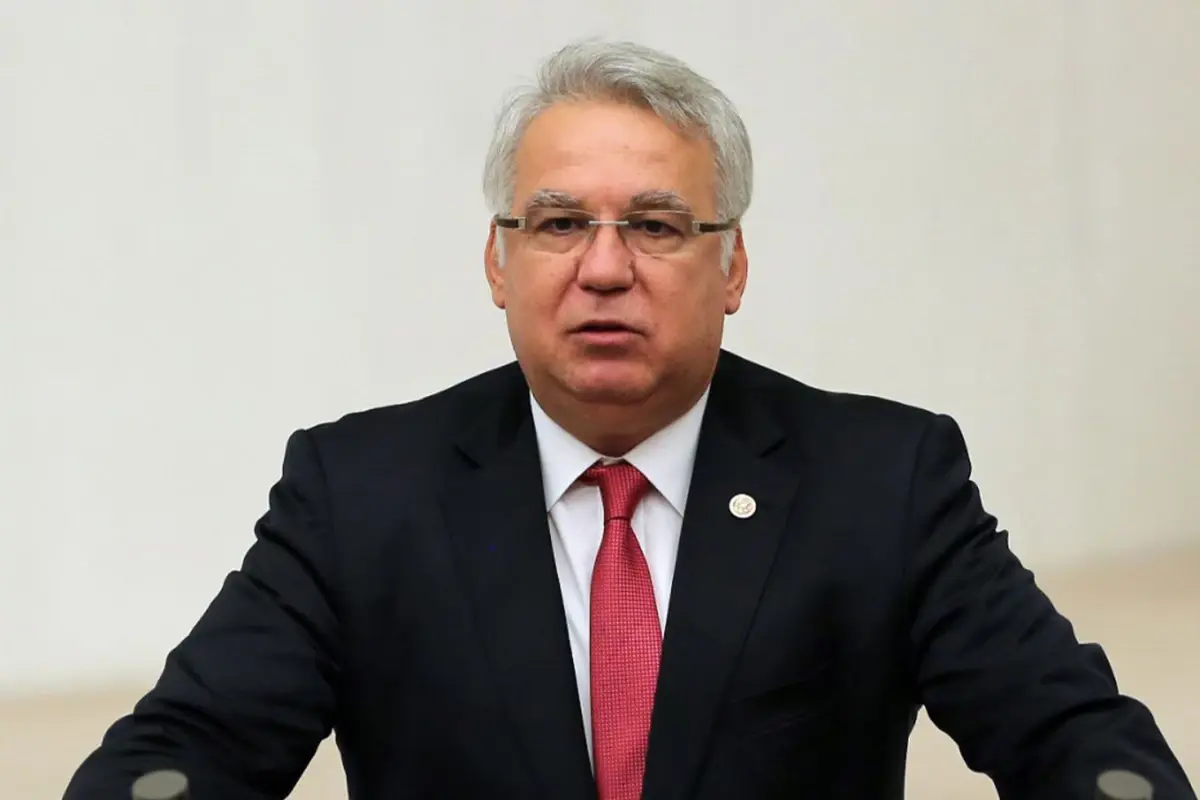 imamoglu-nun-gozaltina-alinmasina-tepki-gosteren-18505395_3370_amp.jpg
