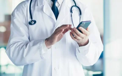 Kadın hastalarla iğrenç yazışmalar! 2 doktora gözaltı kararı