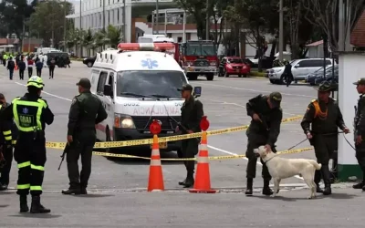 Kolombiya’da polis karakoluna bombalı saldırı: 2 ölü, 24 yaralı