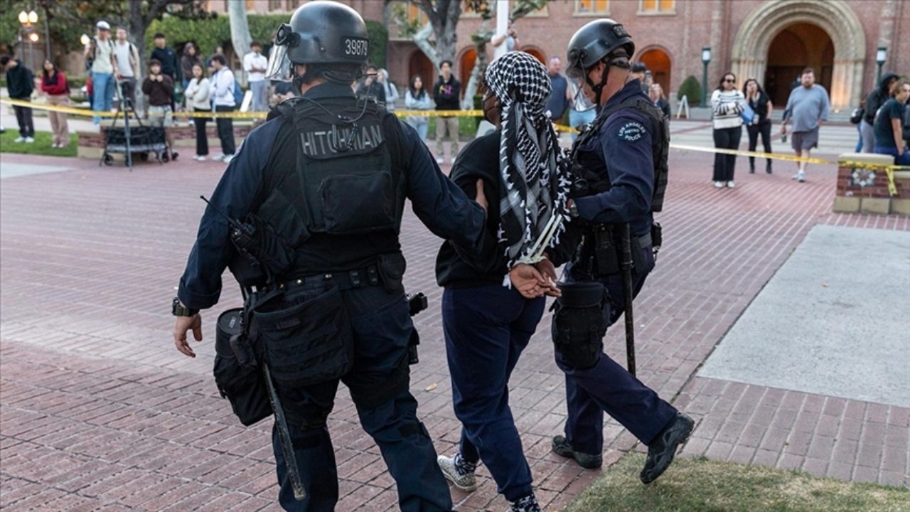 ABD'de Filistin'e destek verenler gözaltında