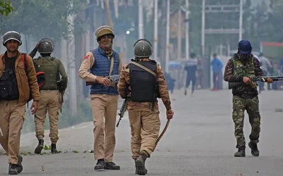 Pakistan ve Hindistan geri çekilme konusunda anlaştı