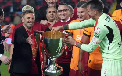 Fenerbahçe maçı hakkındaki itiraflarını paylaşan şampiyon teknik adam Okan Buruk