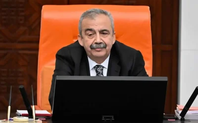 Ünlülerden Sırrı Süreyya Önder için taziye mesajları yağıyor