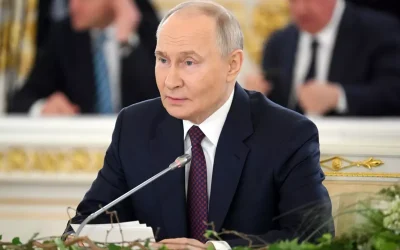 Putin, Trump ile yaptığı görüşmede “ateşkes” çağrısında bulundu.