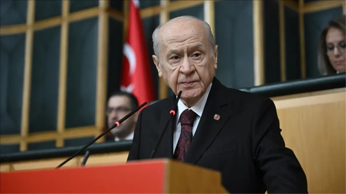 devlet-bahceli-son-dakika-mhp-genel-baskani-18784149_679_amp.jpg
