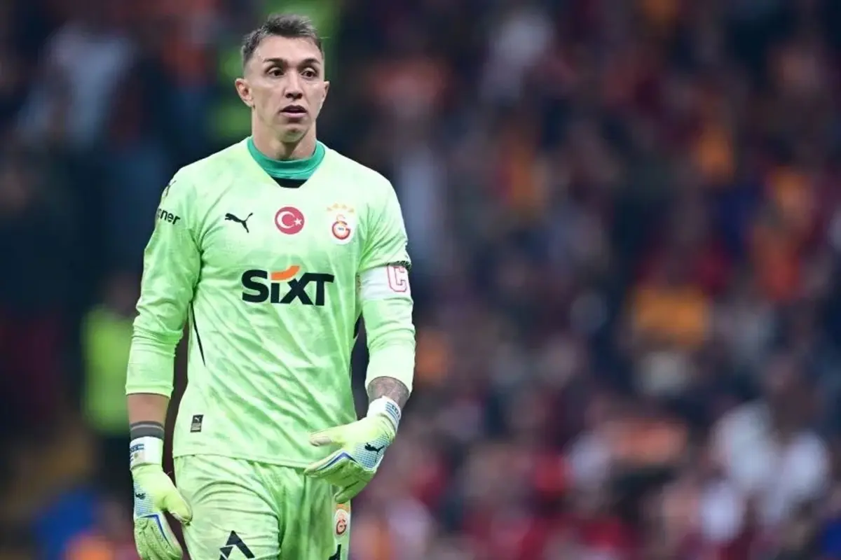 muslera-yillar-sonra-itiraf-etti-turkiye-de-kume-18762644_6899_amp.jpg
