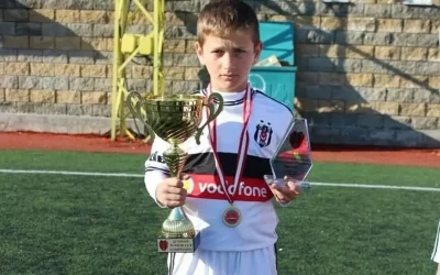 10 yaşında Beşiktaş’a veda: Son kez sahnesinde!