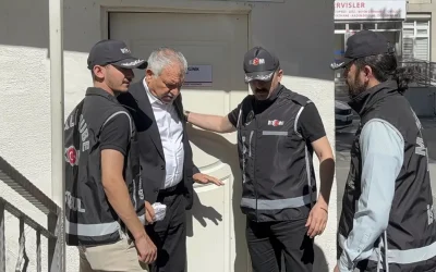 Adana Büyükşehir Belediye Başkanı Zeydan Karalar gözaltına alındı