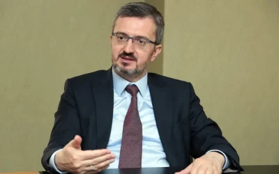 Burhanettin Duran: Kimdir?