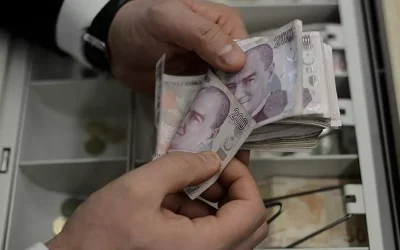 Emekli maaşı asgari düzeye indirildi