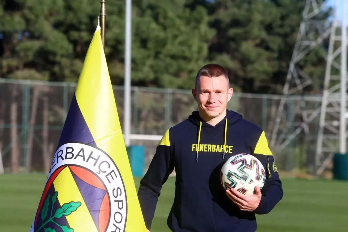 eski-fenerbahceli-attila-szalai-turkiye-ye-geri-18825023_7151_amp.jpg