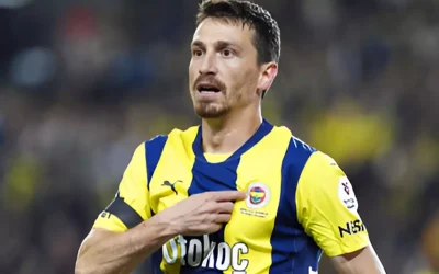 Mert Hakan Yandaş 2 yıllık sözleşmeyi imzalıyor