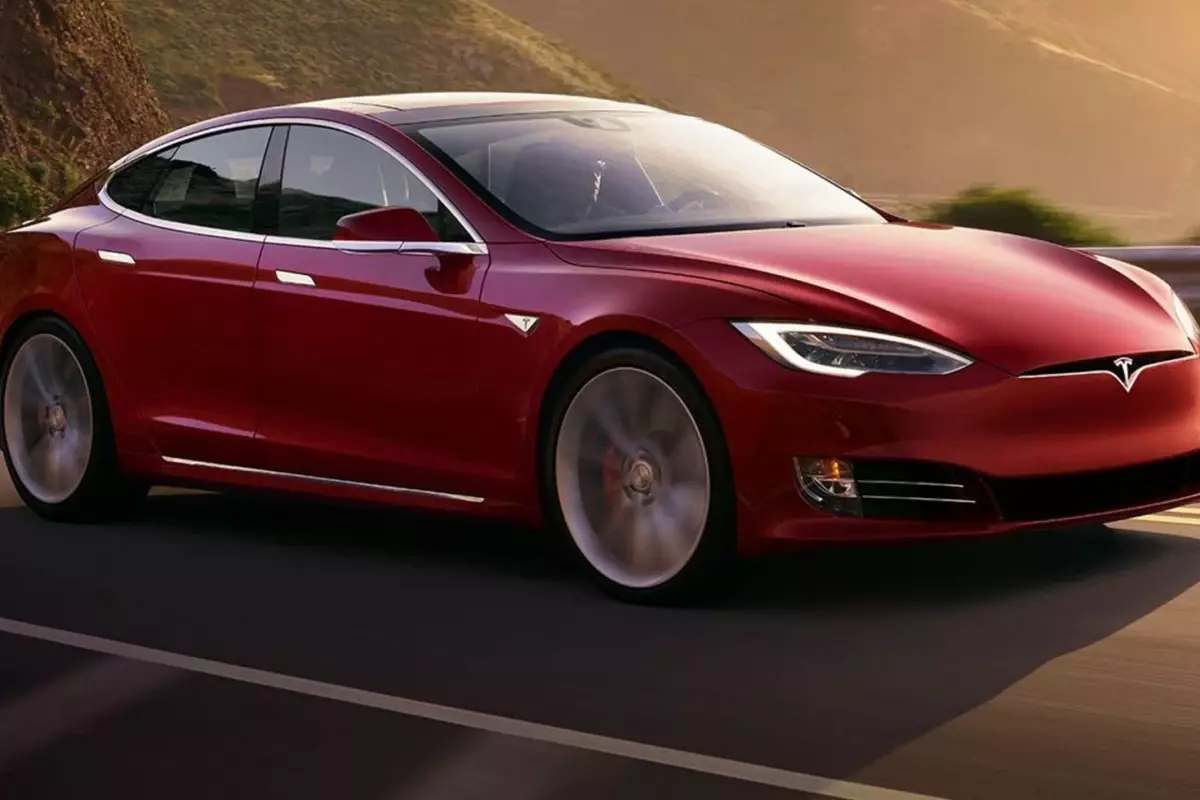 tesla-dan-otv-hamlesi-siparisi-olanlarin-fiyati-18883086_1707_amp.jpg