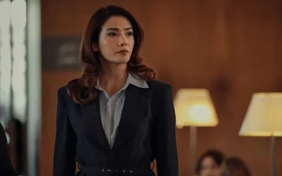 Aybüke Pusat, TRT’den ayrıldı ve yeni projesiyle izleyicilerin karşısına çıkıyor.
