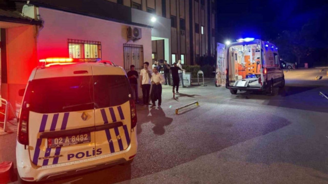 Adıyaman'da Alacak Verecek Tartışması Silahlı Kavgaya Dönüştü 3 Yaralı