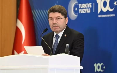 Adalet Bakanı Tunç: 30 AK Partili belediyeye soruşturma başlatıldı