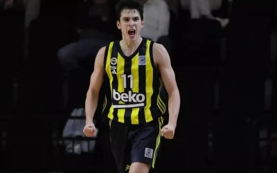 Fenerbahçe’den ayrılan isim yeni bir başlangıç yapacak.