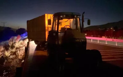 Erzincan’da Traktör ve Otomobil Kaza Yaptı: 2 Yaralı