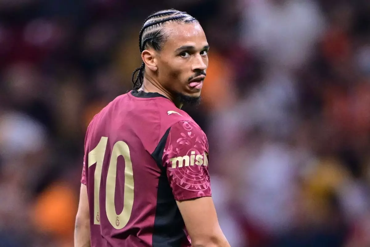 leroy-sane-den-sacha-boey-e-surpriz-telefon-18911878_6800_amp.jpg