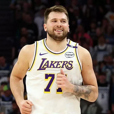 luka-doncic-ten-dev-imza-3-yilda-165-milyon-18910462_1618_amp.jpg