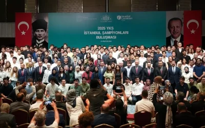 İstanbul Valiliği’nde YKS Şampiyonları Buluşması Gerçekleşti