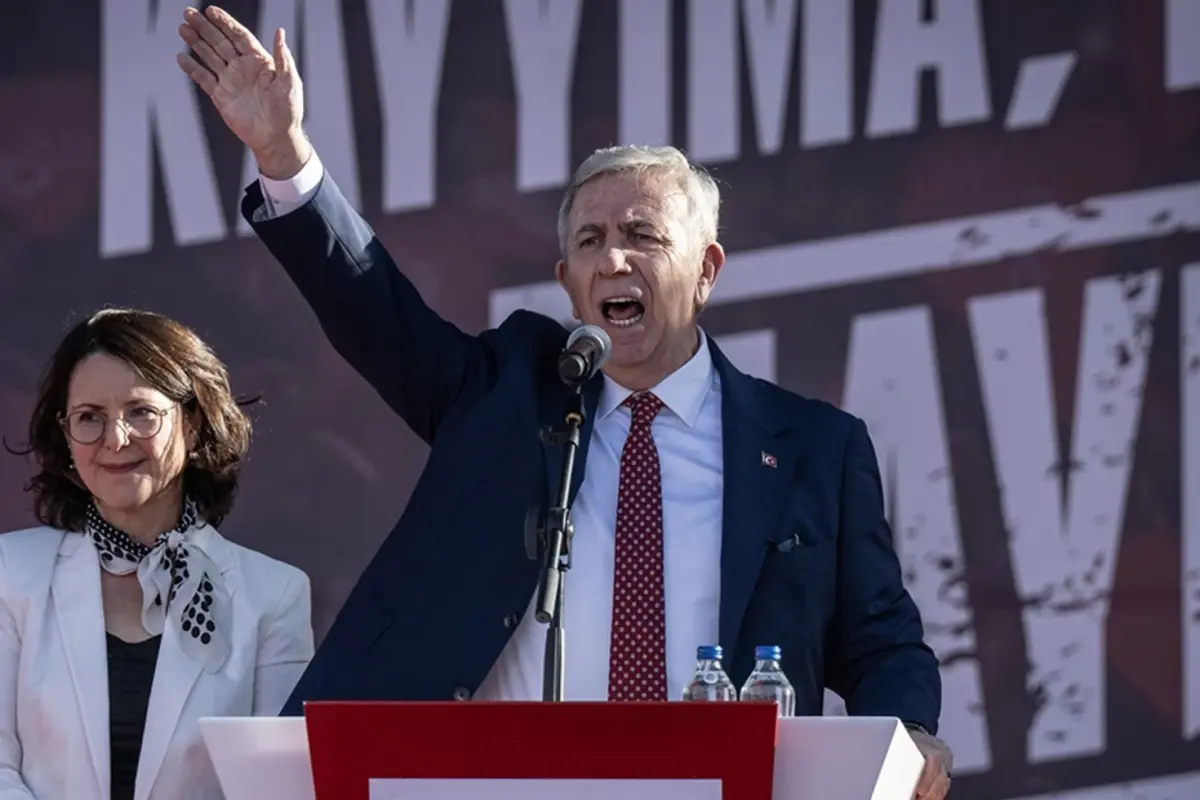 ankara-buyuksehir-belediyesi-operasyonu-sonrasi-19077080_7538_amp.jpg