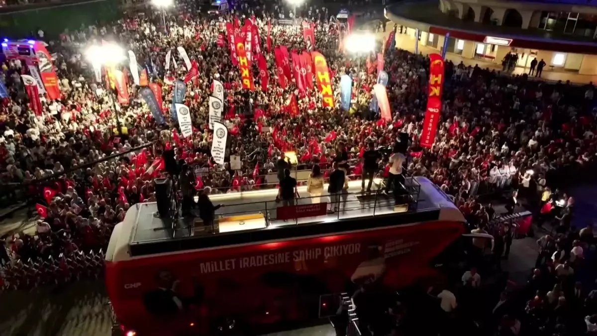 chp-nin-zeytinburnu-mitinginde-imamoglu-nun-m-19011180_amp.jpg