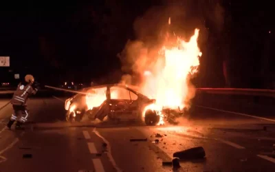 Esenler’de Otomobil Kaza Yaptı: 5 Yaralı