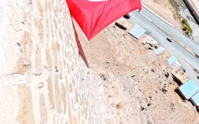 Yıpranan Türk Bayrağı Yenilendi: Rüzgarın Etkileri