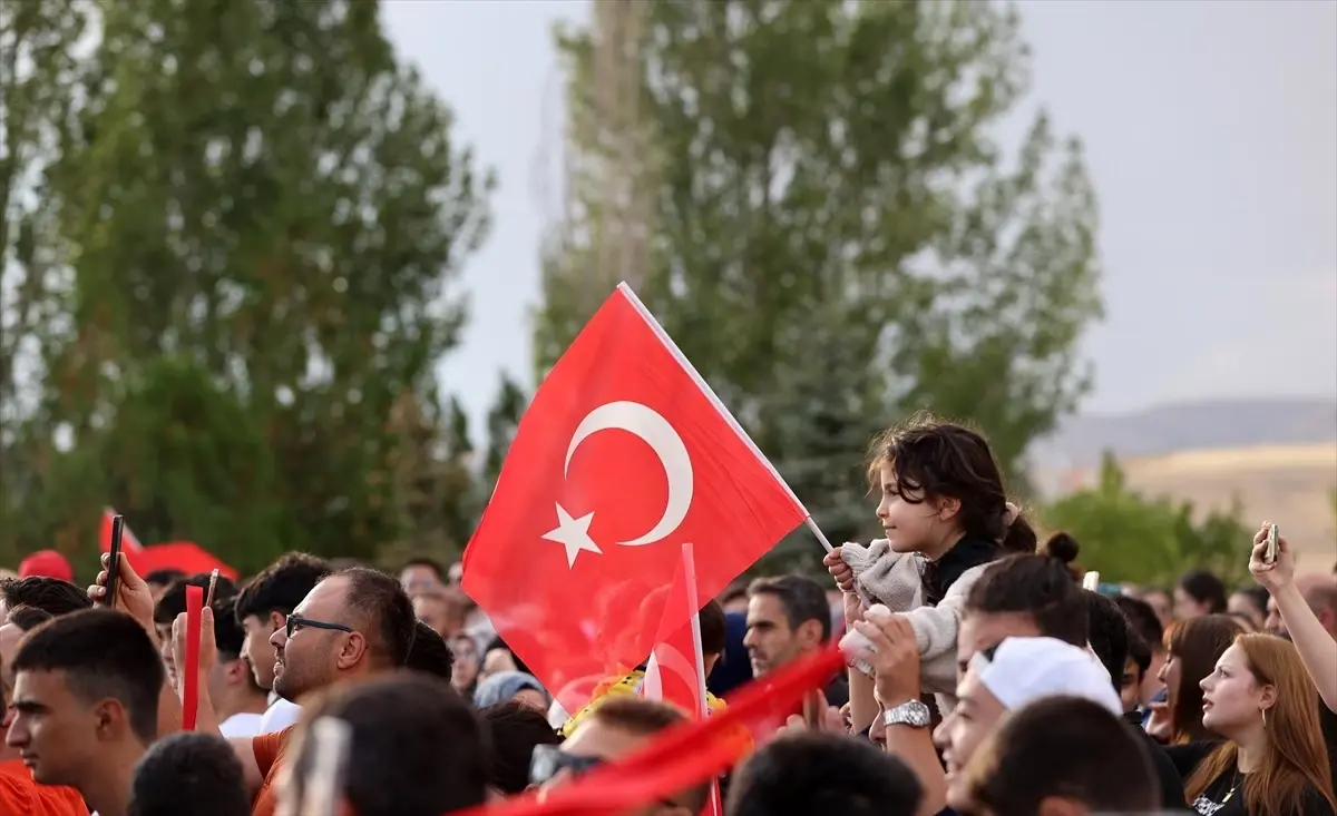 soloturk-sivas-kongresi-nin-106-yil-donumunde-19014590_amp.jpg