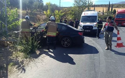 Hatay’da Otomobil Kontrolden Çıktı, Sürücü Yaralandı