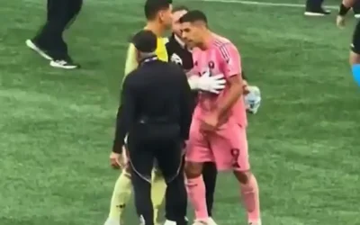 Suarez, kupa maçında skandal davranışlar sergiledi!