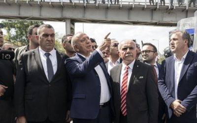 CHP İl Kongresi davası ertelendi, Gürsel Tekin görevine devam edecek
