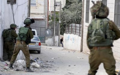 İsrail askerleri Batı Şeria’da 15 yaşındaki Filistinli çocuğu vurdu.