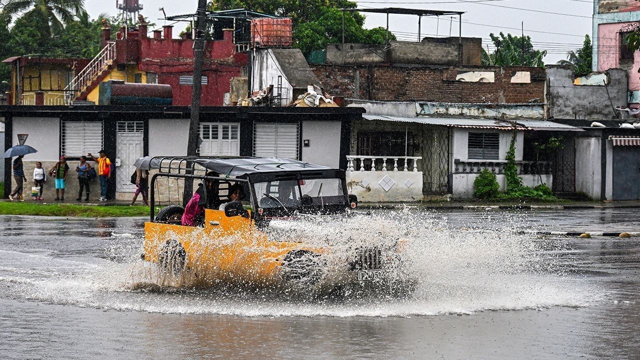 Melissa Kasırgası Küba'yı Vurdu, 735 Bin Kişi Tahliye Edildi