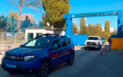 Adana’da 17 Yaşındaki Hırsız, Cep Telefonları İle Suçüstü Yakalandı