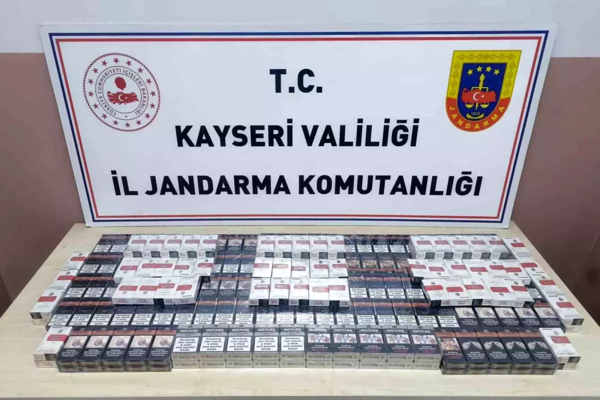 durdurulan-tir-da-320-paket-kacak-sigara-ele-19149501_amp.jpg
