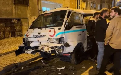 Küçükçekmece’de Yağmurun Etkisiyle Kazalar Meydana Geldi