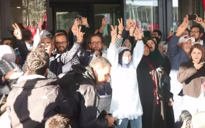 İsrail’den dönen aktivistler İstanbul’a coşkuyla karşılandı