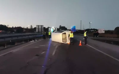 Samsun’da Minibüse Çarpan Alkollü Sürücü Tutuklandı, 9 Yaralı