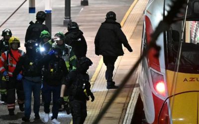 İngiltere’deki Tren Saldırısında Birden Fazla Yaralı