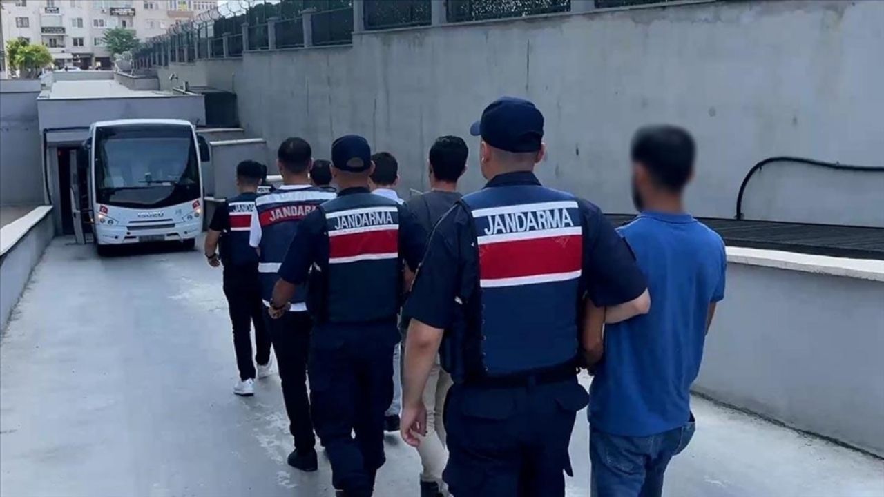 Mersin'de Yasa Dışı Bahis Operasyonunda 40 Kişi Tutuklandı