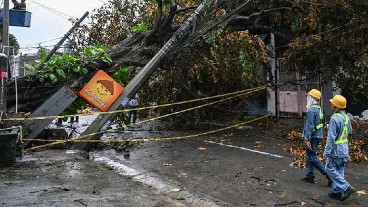 Portekiz'de Claudia Fırtınası 2 Ölü, 13 Bin Kişi Elektriksiz