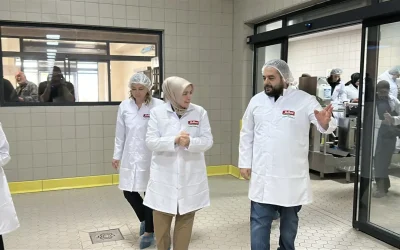 Tuğba Işık Ercan, Ezine’deki Peynir Fabrikasını Ziyaret Etti