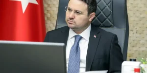 Akın Gürlek, Özgür Özel’e 500 bin liralık tazminat davası açtı