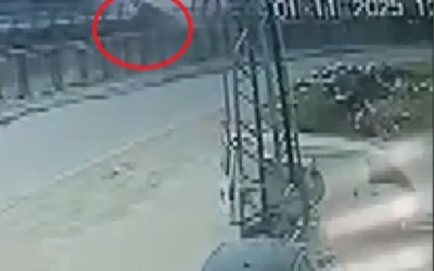 Adana’da Hafif Ticari Araç Kanala Uçtu