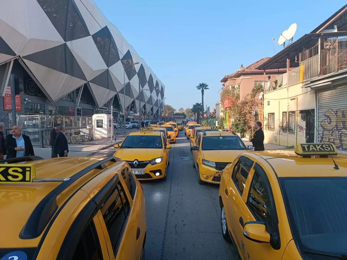 izmir-de-taksiciler-korsan-tasimaciliga-karsi-19232295_amp.jpg